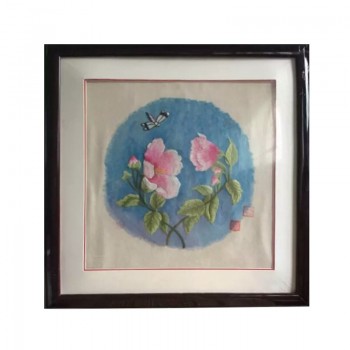 手工刺绣作品《芙蓉蜻蜓》